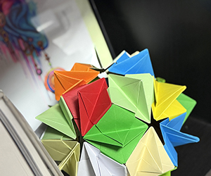 Chromatic Star Cluster Polyhedra Origami